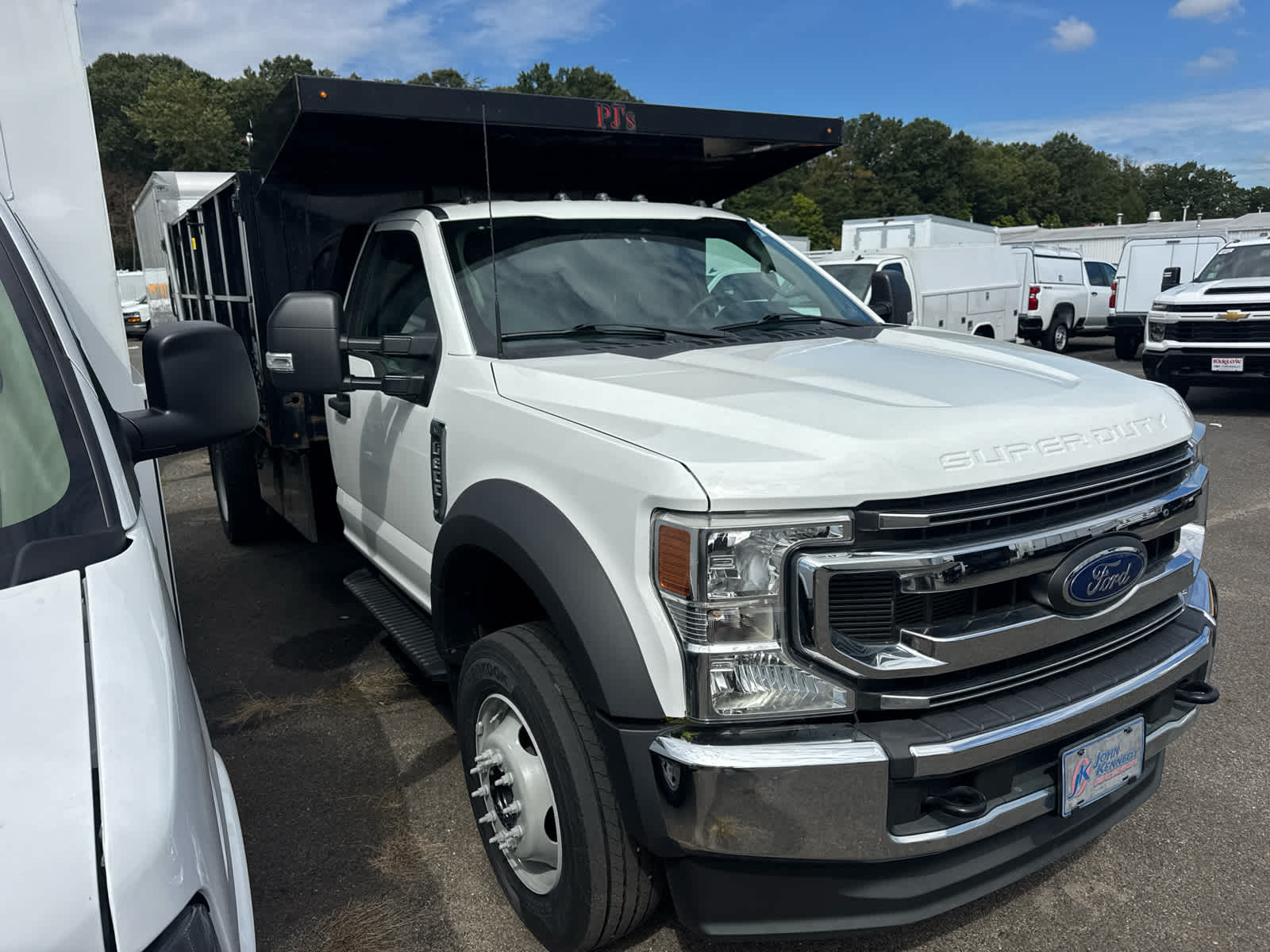 2022 Ford Super Duty F-600 DRW XL