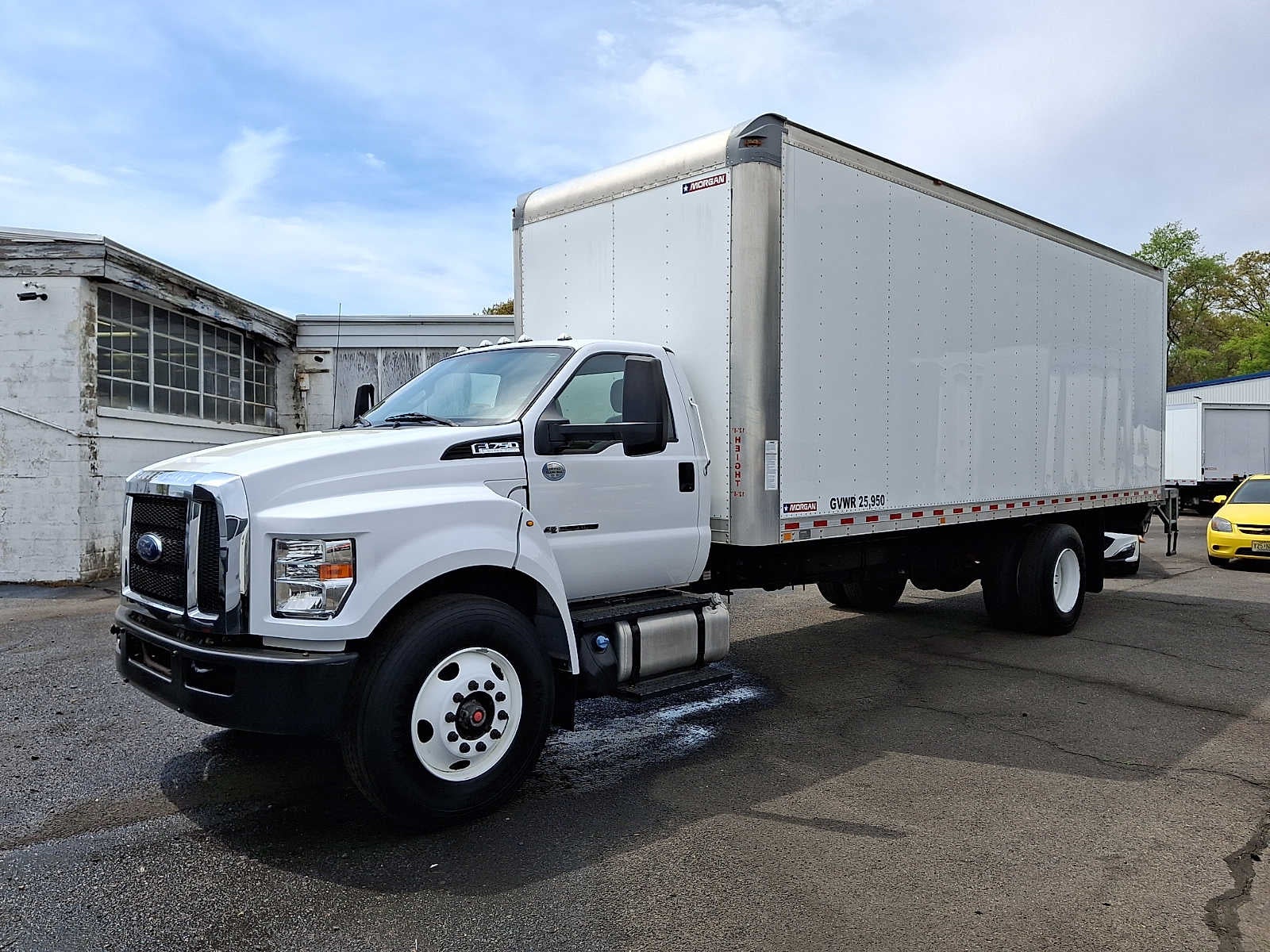 2019 Ford Super Duty F-750 Straight NA