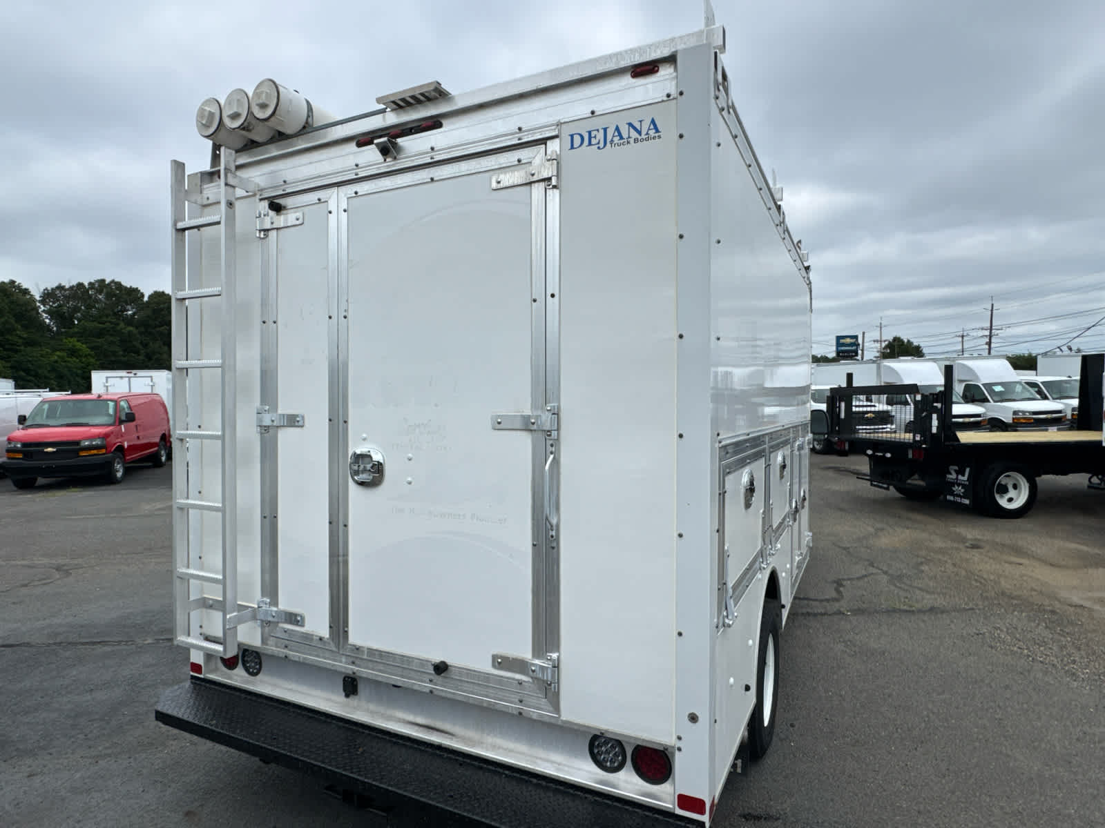 2024 Ford E-Series Cutaway BASE
