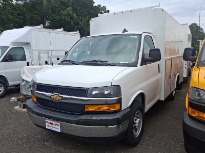 2025 Chevrolet Express Cutaway 3500 1WT