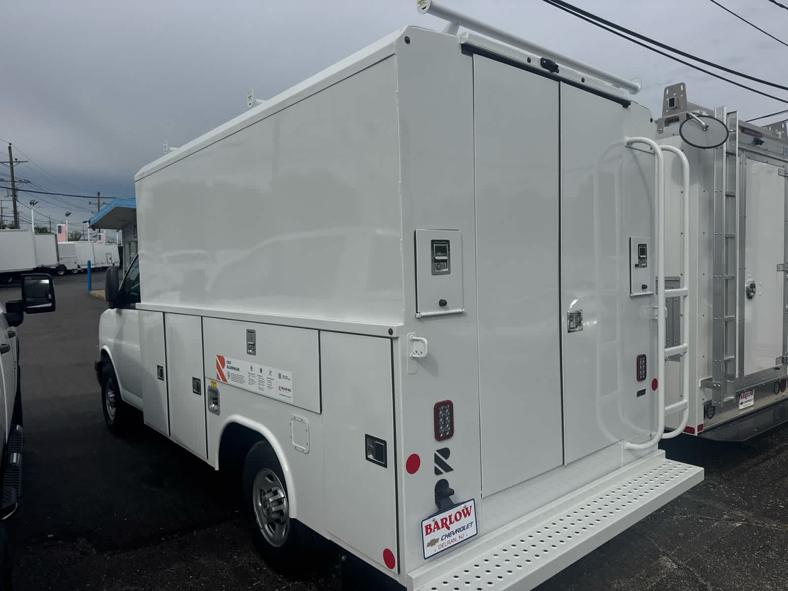 2026 Chevrolet Express Cutaway 3500 1WT