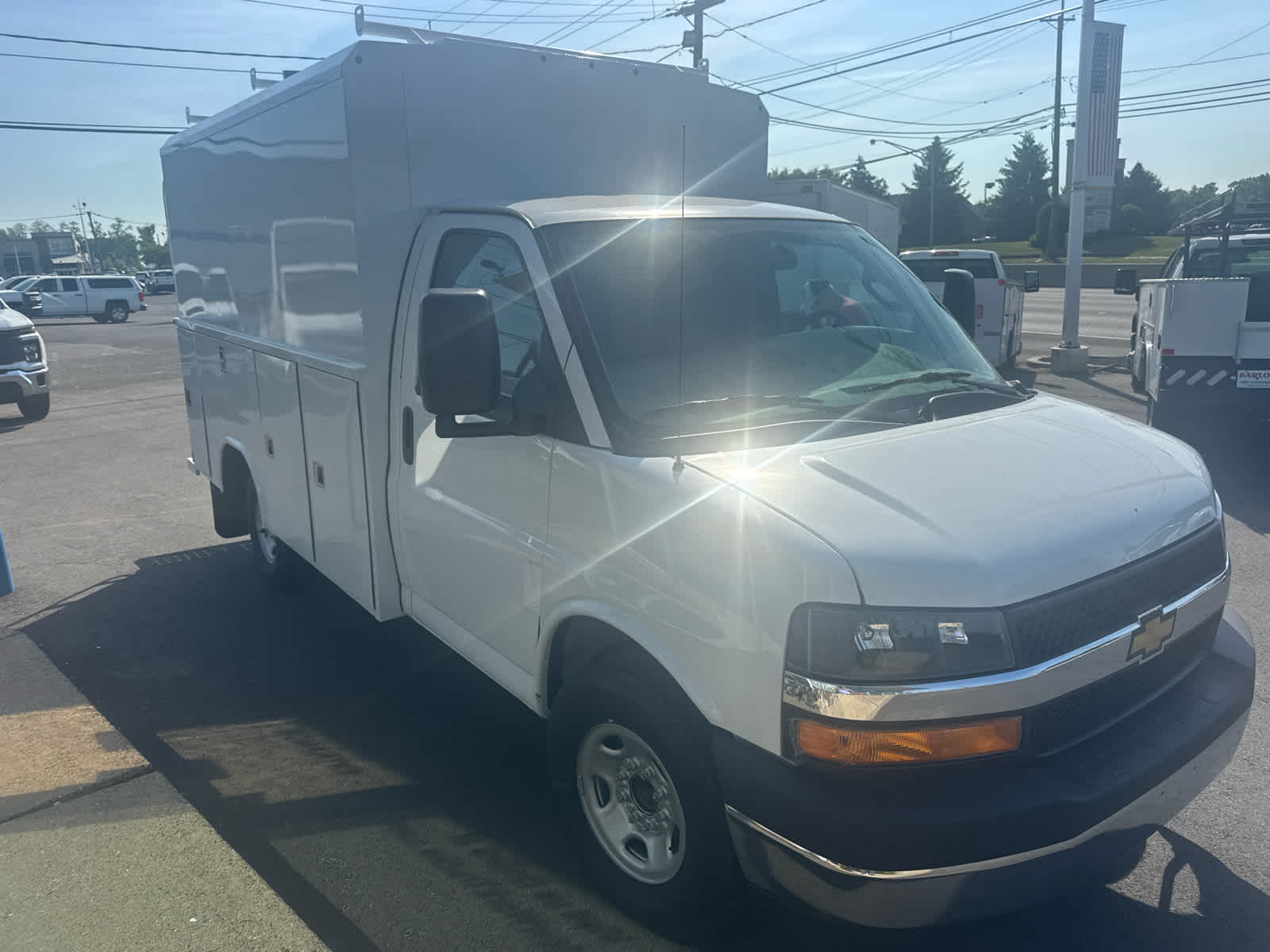 2026 Chevrolet Express Cutaway 3500 1WT