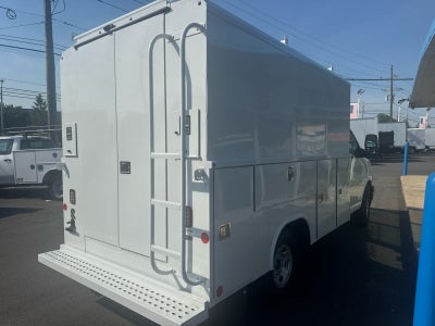 2026 Chevrolet Express Cutaway 3500 1WT