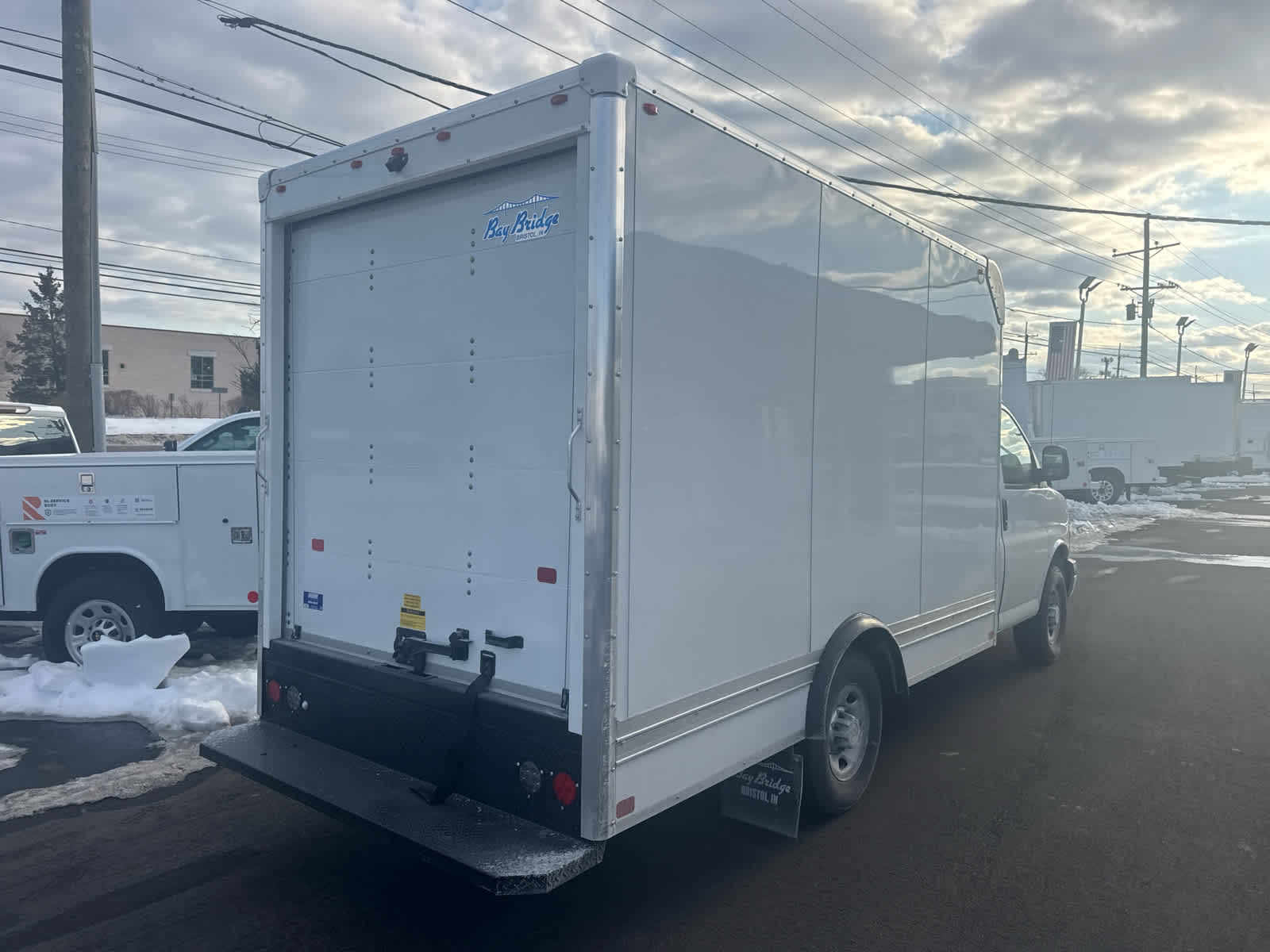 2025 Chevrolet Express Cutaway 3500 1WT