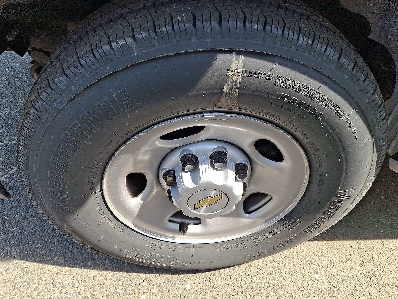 2025 Chevrolet Express Cutaway 3500 1WT