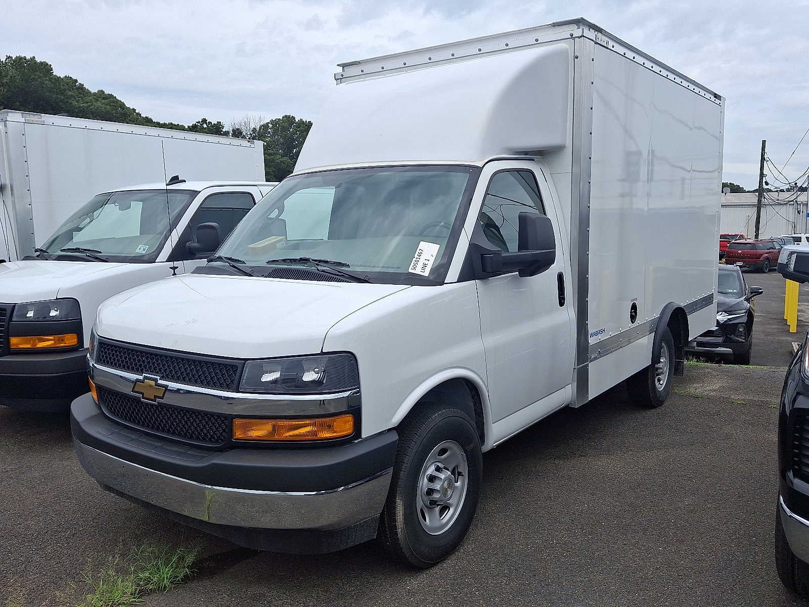 2025 Chevrolet Express Cutaway 3500 1WT