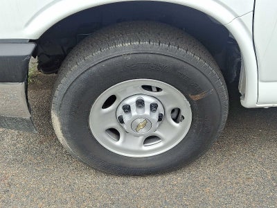 2025 Chevrolet Express Cutaway 3500 1WT