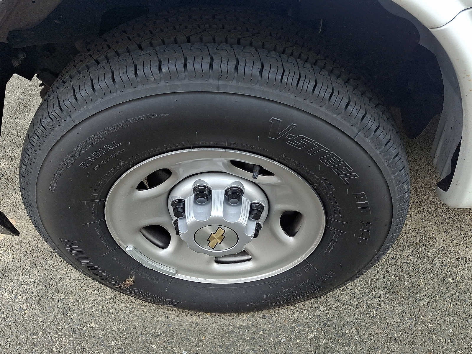 2025 Chevrolet Express Cutaway 3500 1WT