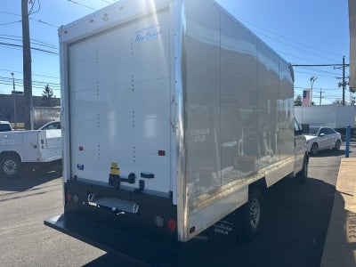 2025 Chevrolet Express Cutaway 3500 1WT