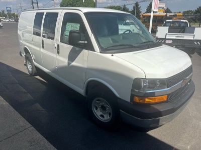 2025 Chevrolet Express Cargo WT