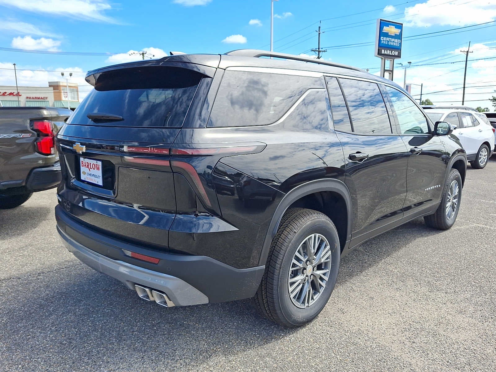 2027 Chevrolet Traverse LT