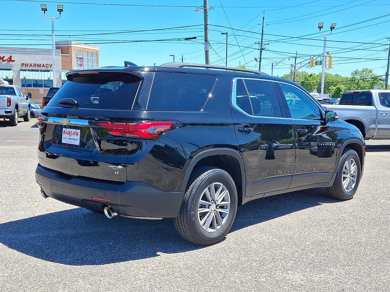 2023 Chevrolet Traverse LT Cloth