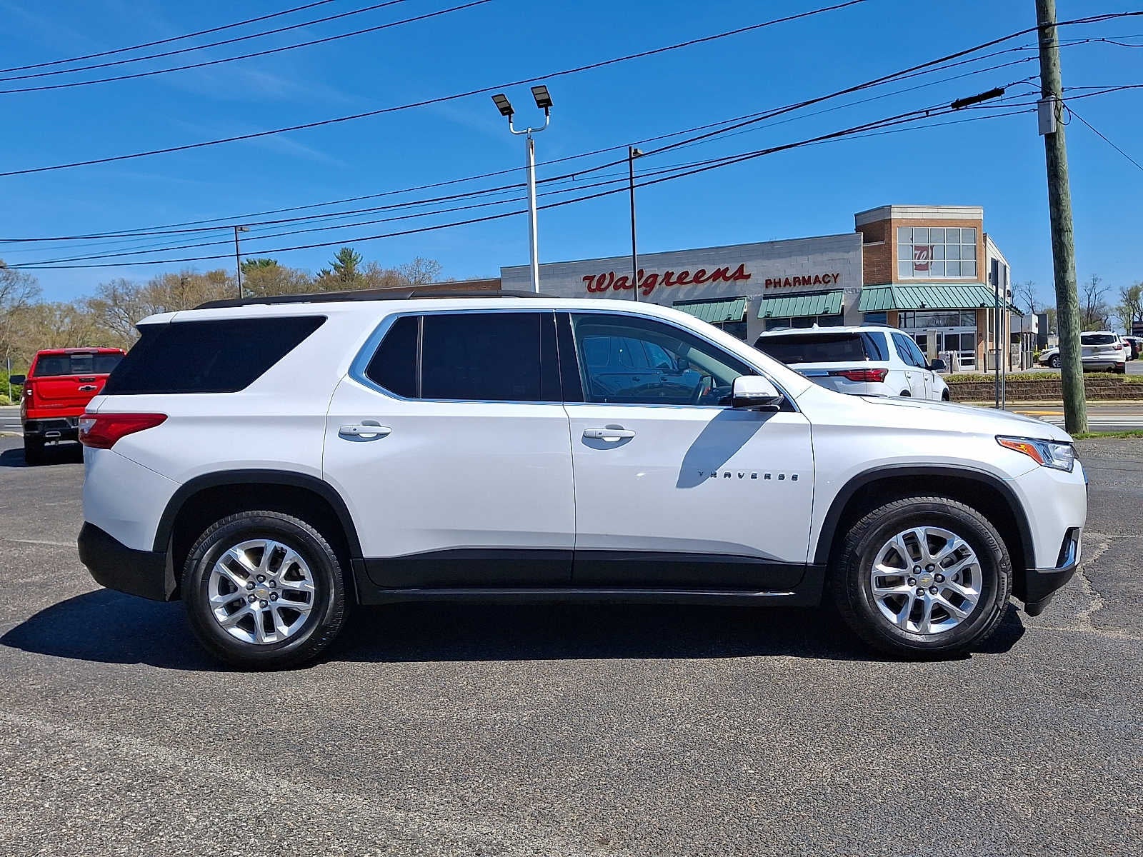 2020 Chevrolet Traverse LT Cloth