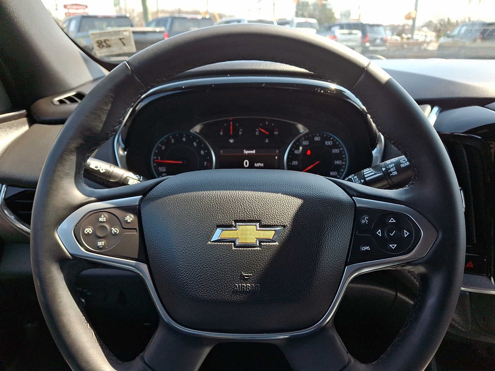 2023 Chevrolet Traverse LT Cloth