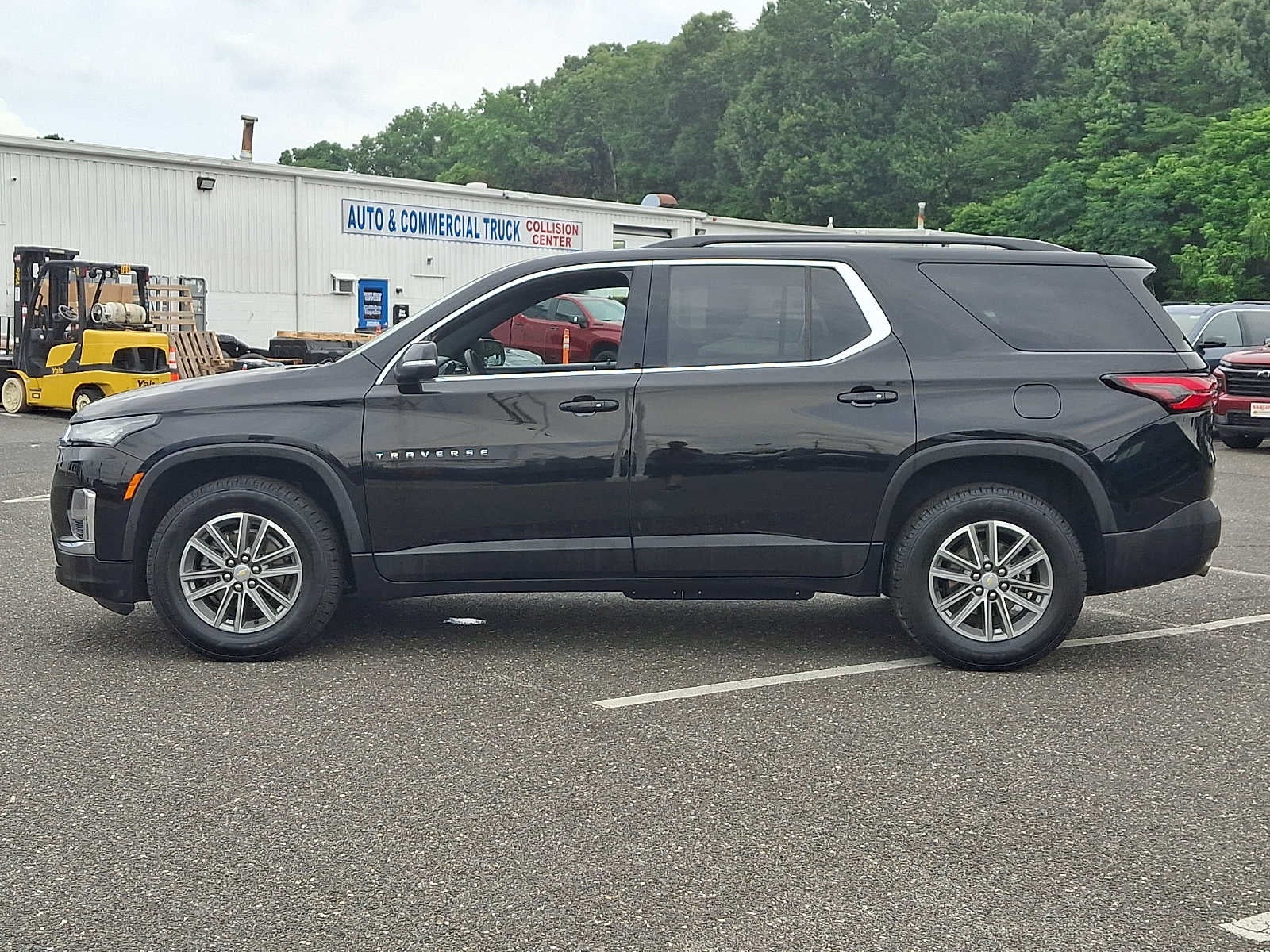 2023 Chevrolet Traverse LT Cloth
