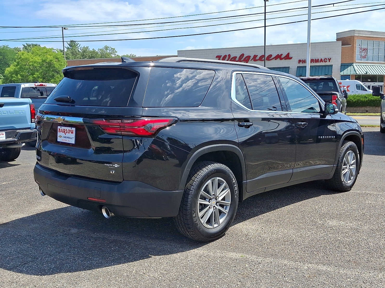 2023 Chevrolet Traverse LT Cloth