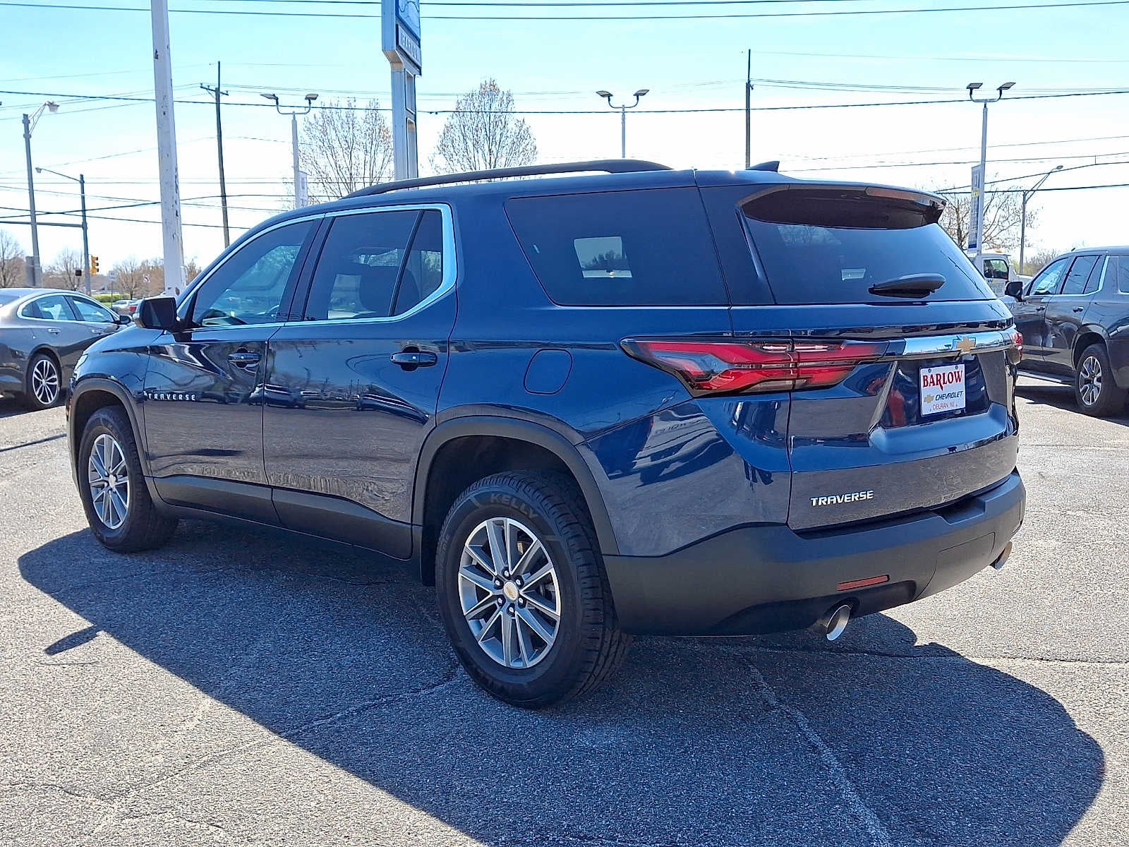 2023 Chevrolet Traverse LT Cloth