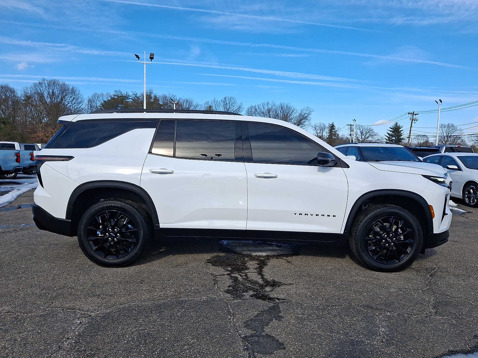2024 Chevrolet Traverse LT