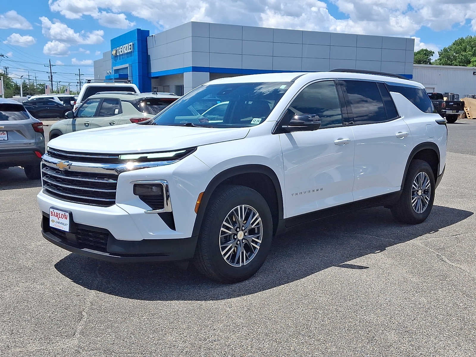 2024 Chevrolet Traverse LT