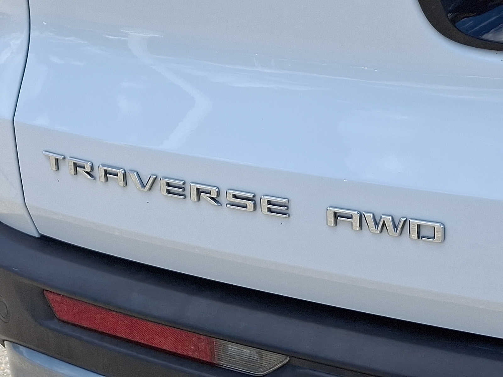 2024 Chevrolet Traverse LT