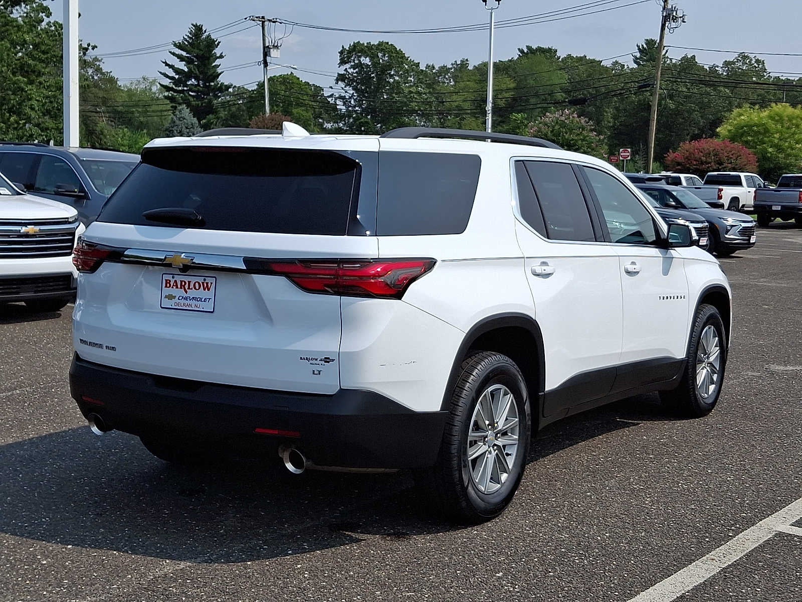 2023 Chevrolet Traverse LT Cloth