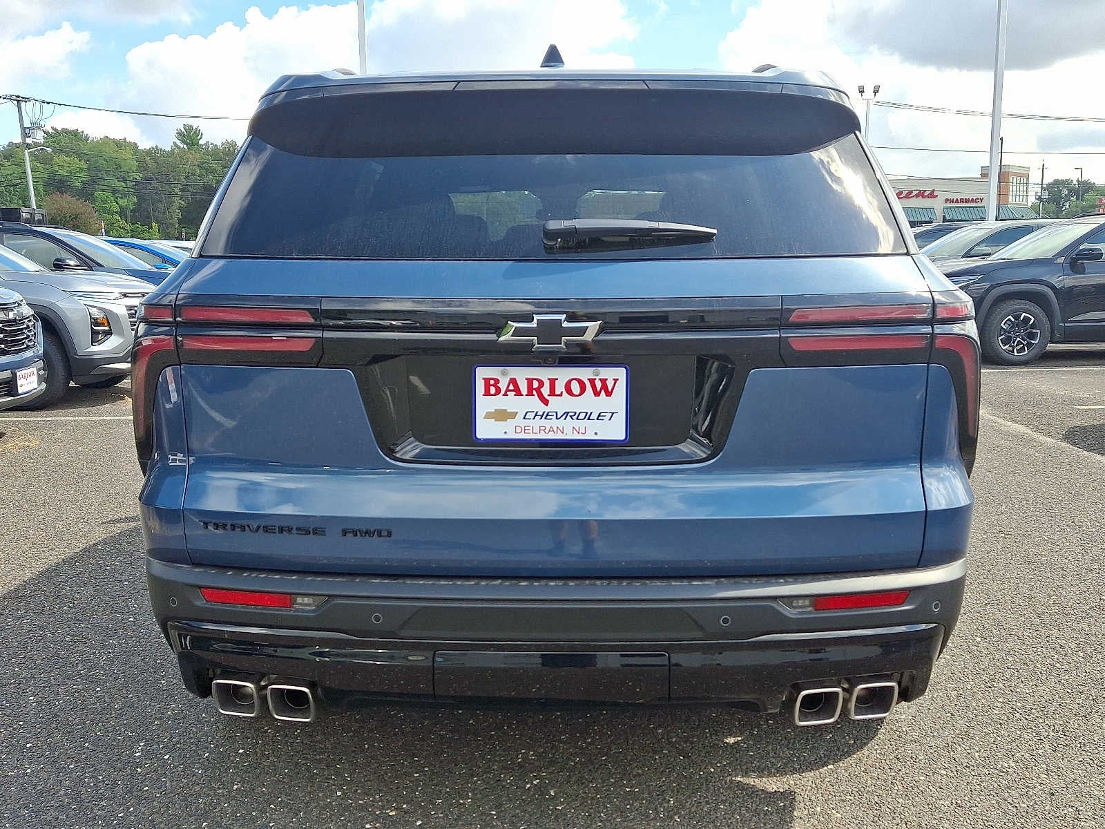 2025 Chevrolet Traverse LT