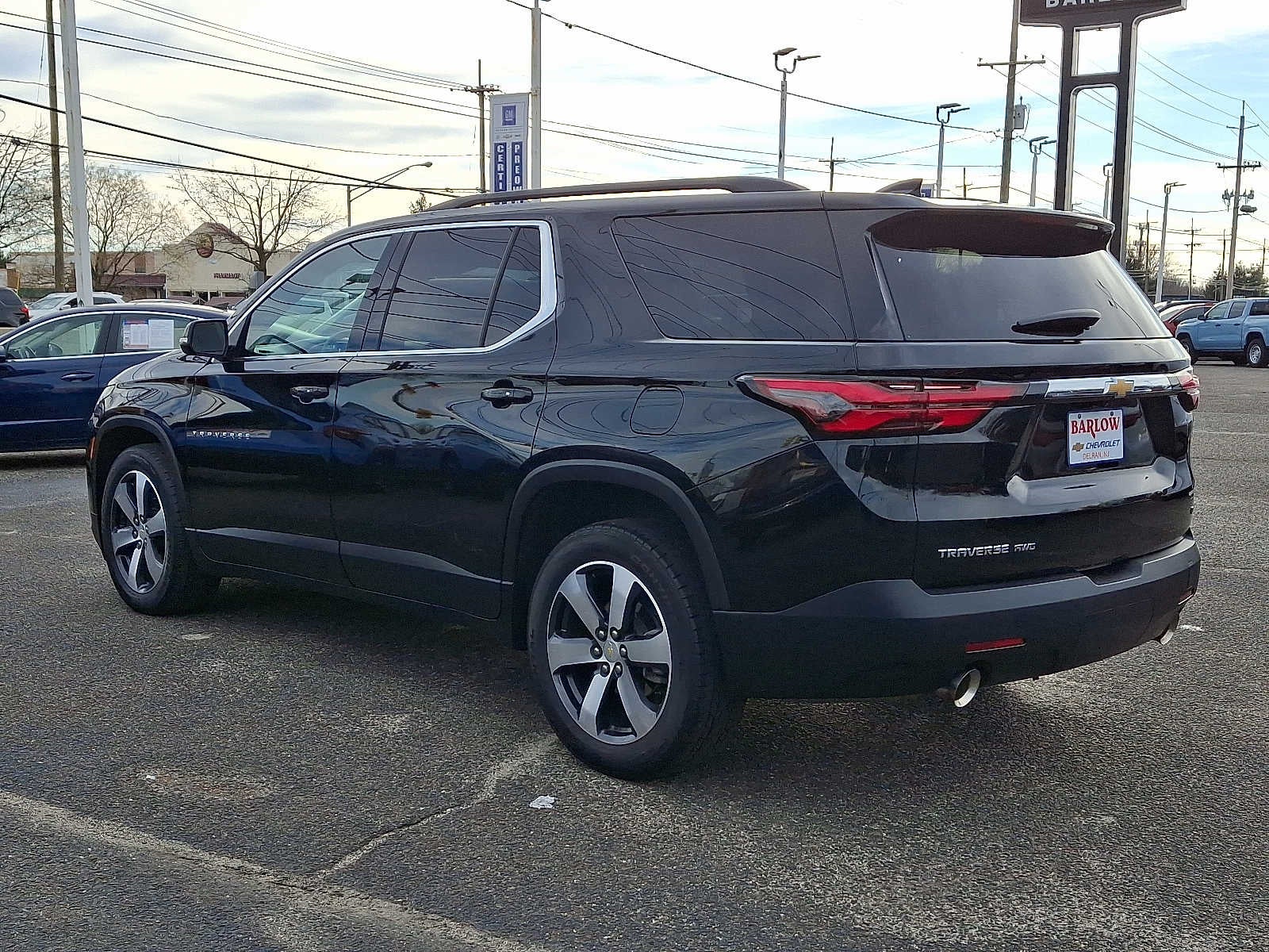 2023 Chevrolet Traverse LT Leather