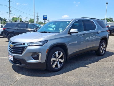 2023 Chevrolet Traverse LT Leather