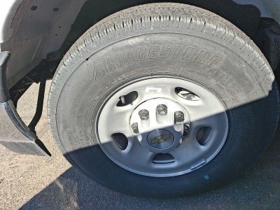 2025 Chevrolet Express Cutaway 3500 1WT