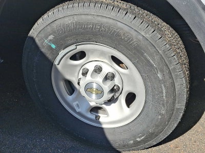 2025 Chevrolet Express Cutaway 3500 1WT