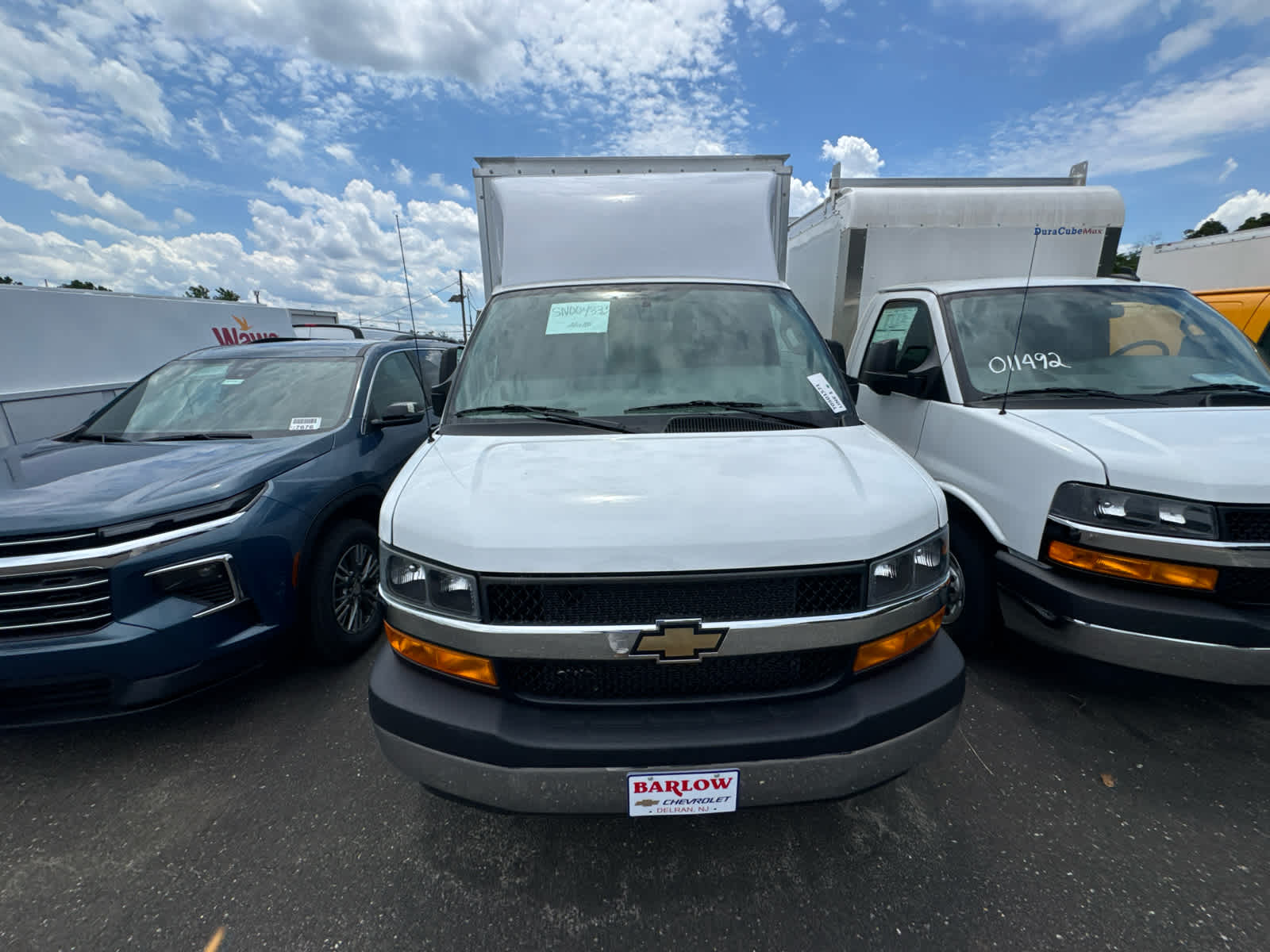 2025 Chevrolet Express Cutaway 3500 1WT