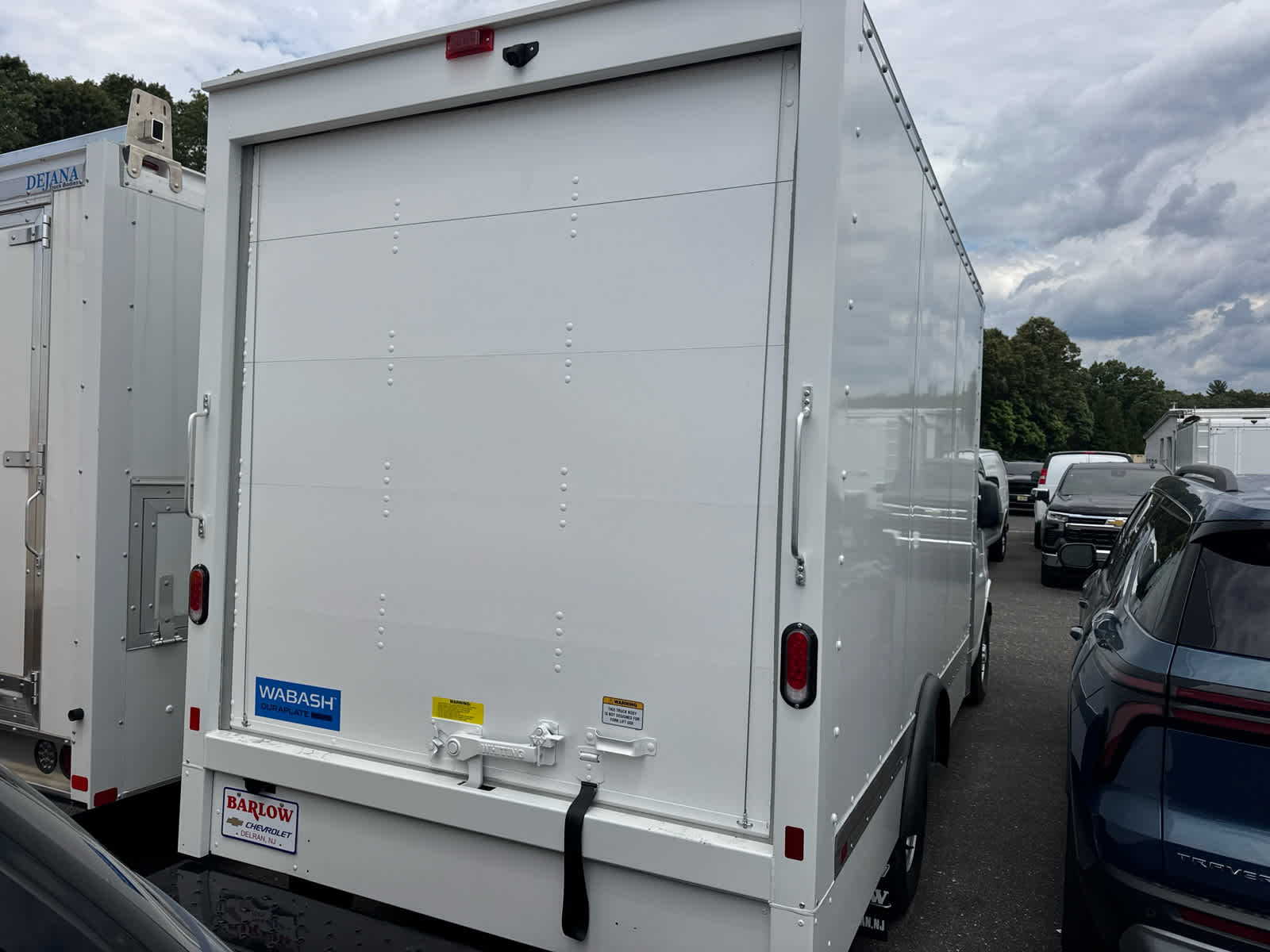 2025 Chevrolet Express Cutaway 3500 1WT