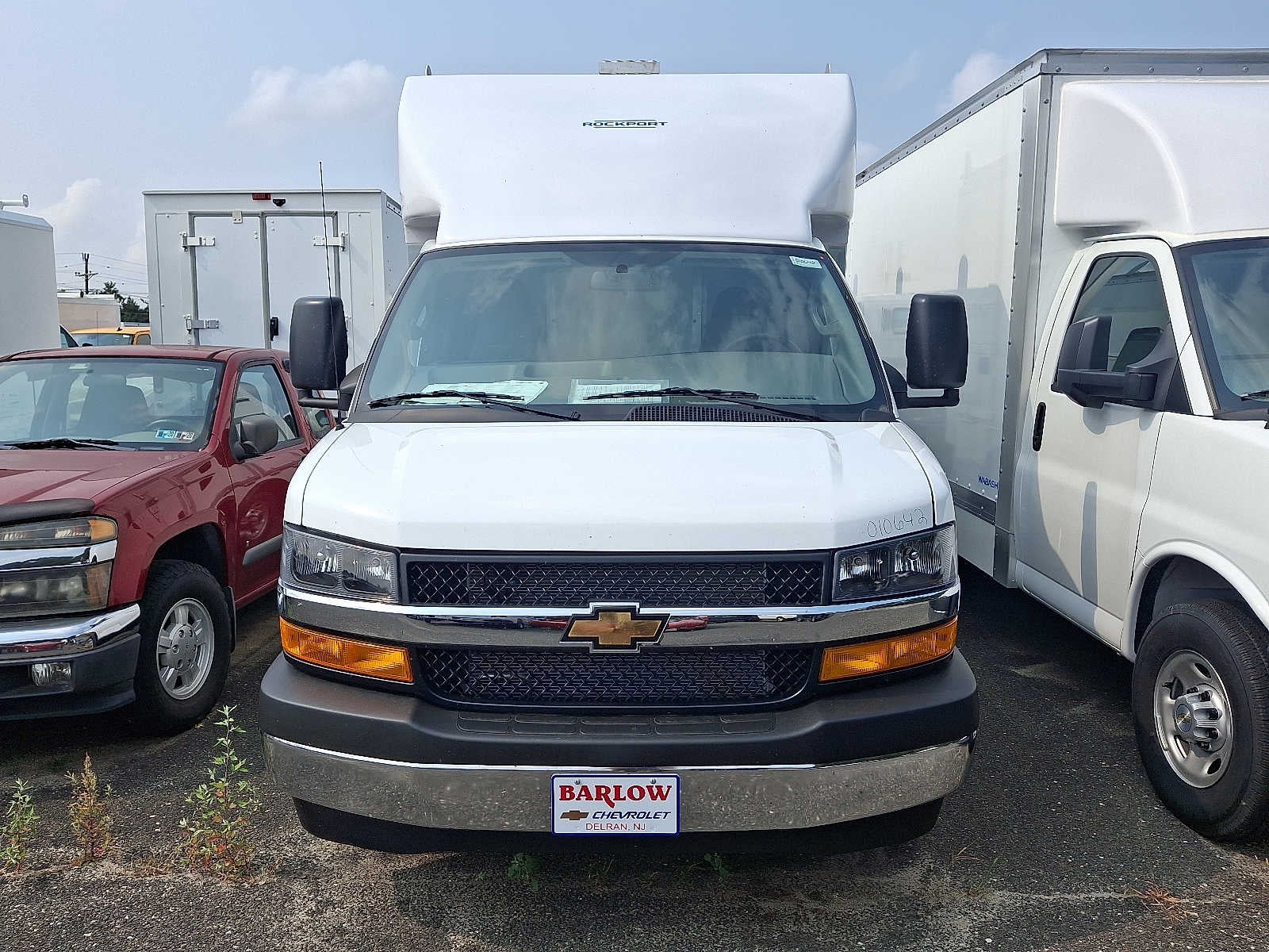 2025 Chevrolet Express Cutaway 3500 1WT