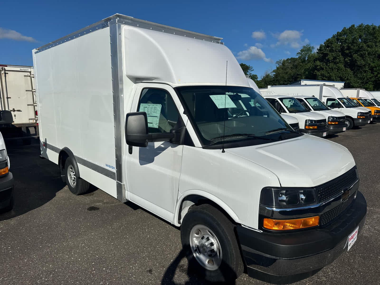 2025 Chevrolet Express Cutaway 3500 1WT
