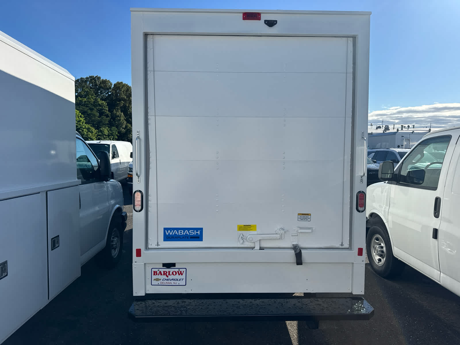 2025 Chevrolet Express Cutaway 3500 1WT