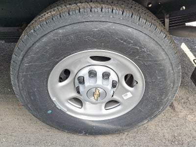 2025 Chevrolet Express Cutaway 3500 1WT