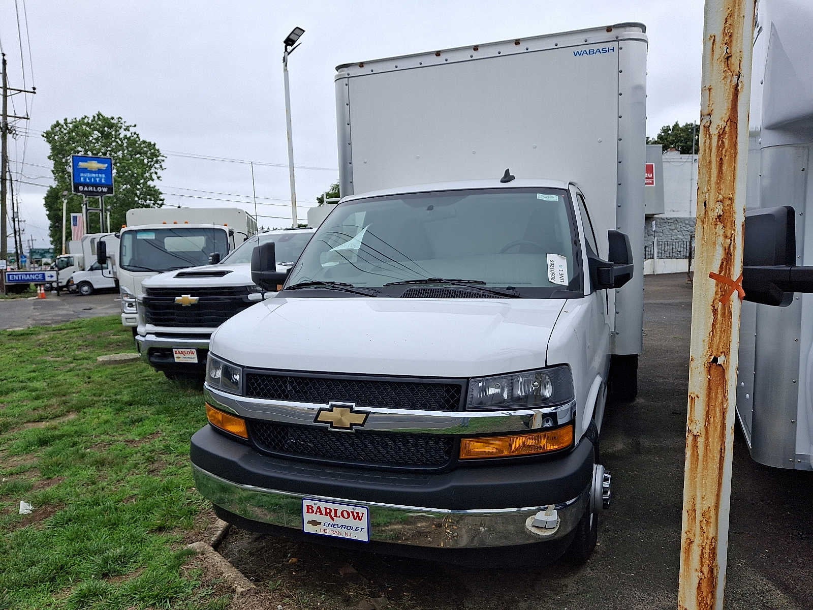 2024 Chevrolet Express Cutaway 3500 1WT
