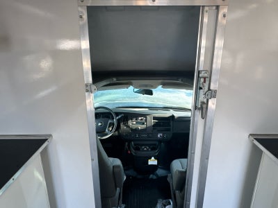 2025 Chevrolet Express Cutaway 3500 1WT