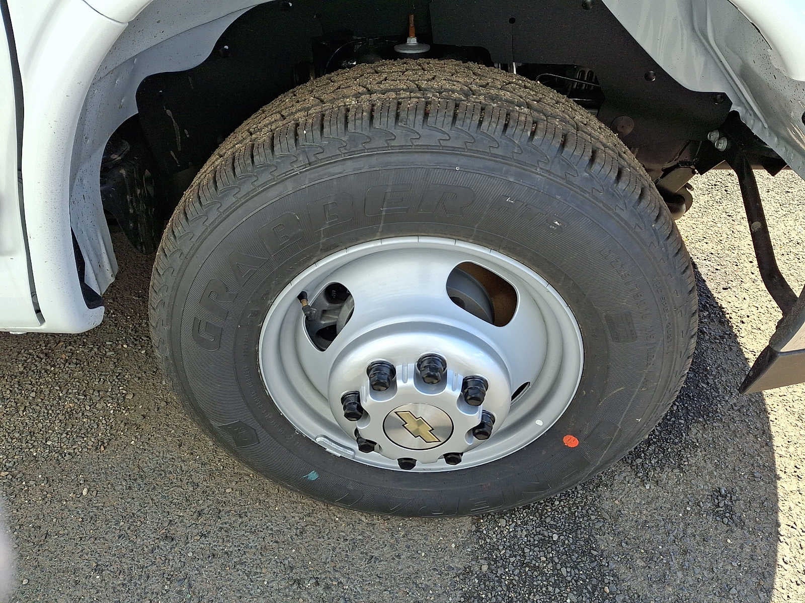 2025 Chevrolet Express Cutaway 3500 1WT