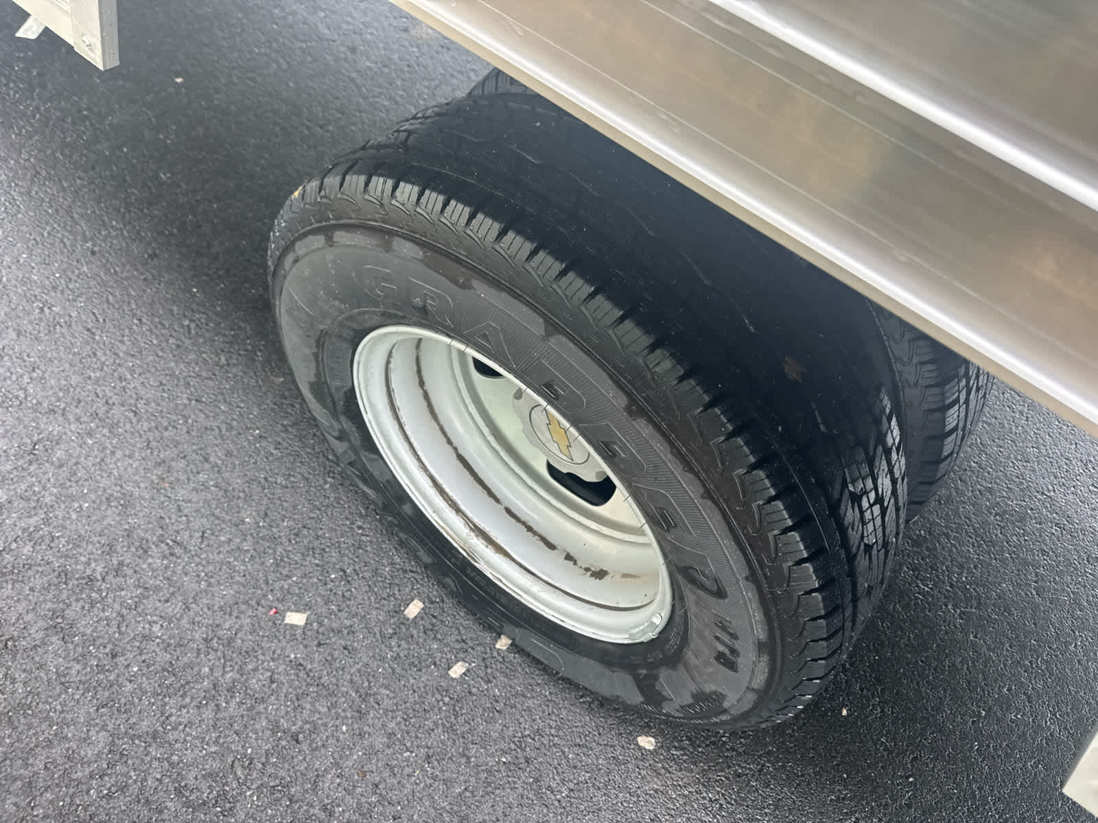 2025 Chevrolet Express Cutaway 3500 1WT