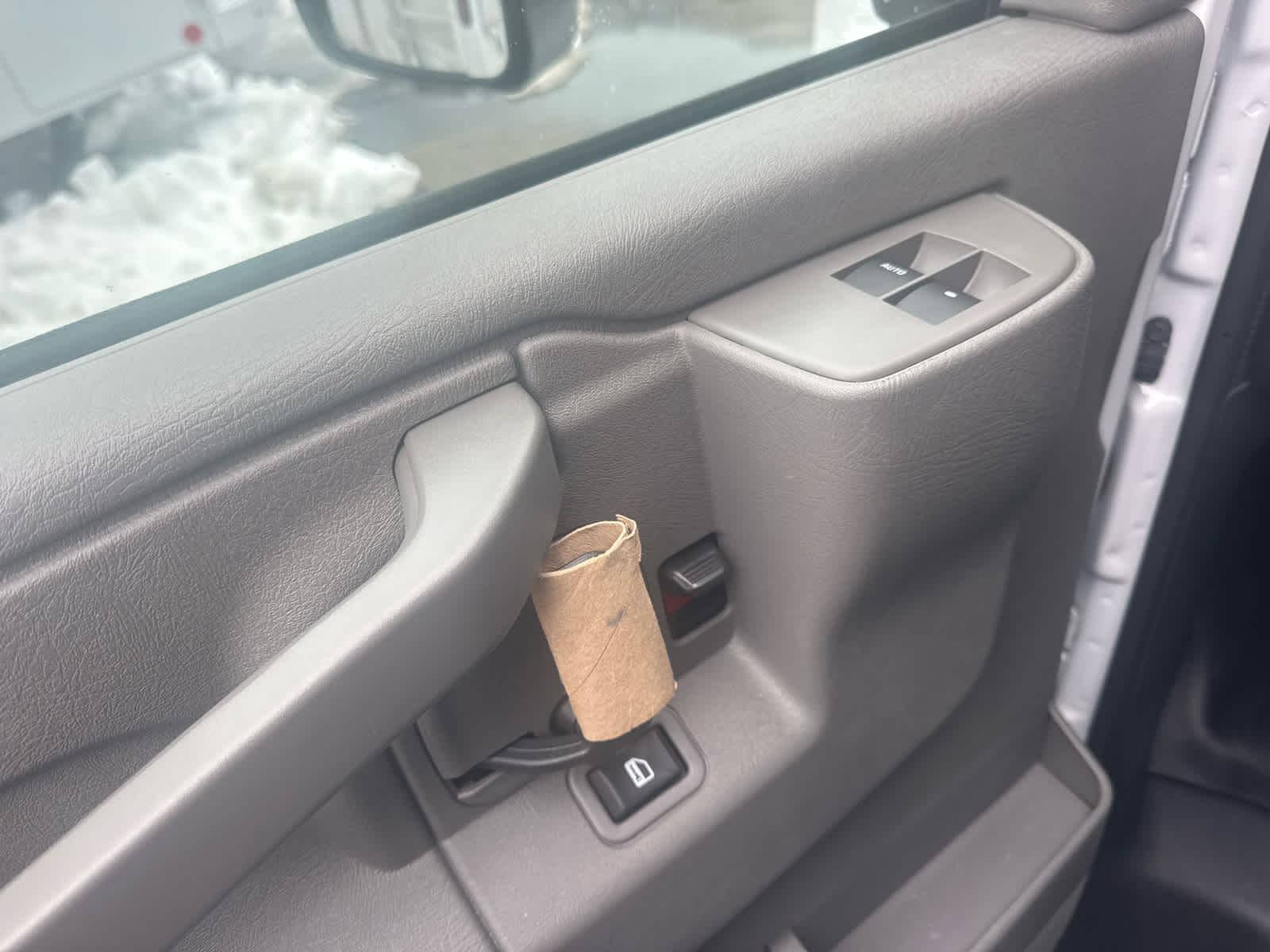 2025 Chevrolet Express Cutaway 3500 1WT