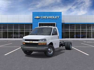 2025 Chevrolet Express Cutaway 3500 1WT