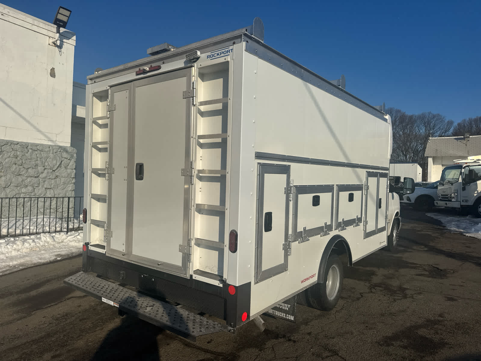 2025 Chevrolet Express Cutaway 4500 2WT