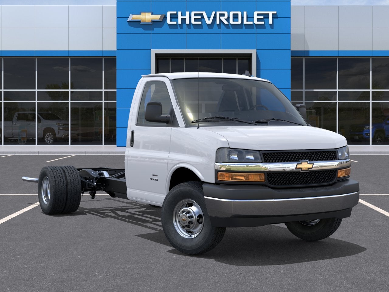 2026 Chevrolet Express Cutaway 4500 2WT