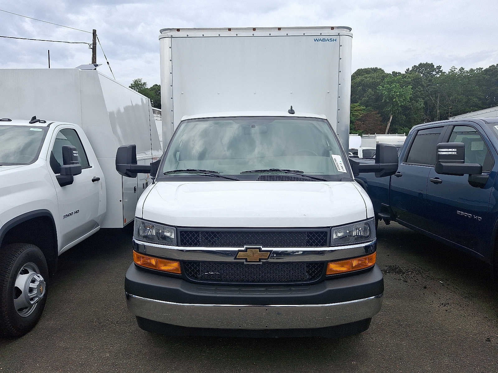 2024 Chevrolet Express Cutaway 4500 2WT