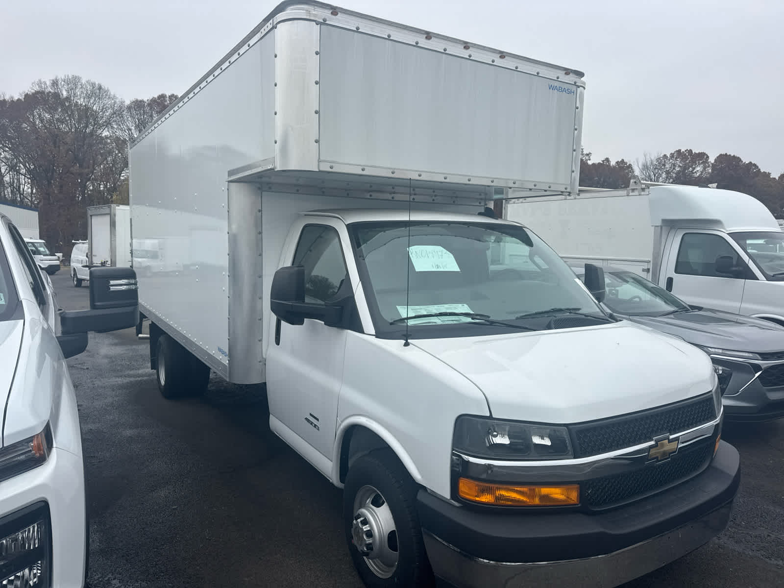 2024 Chevrolet Express Cutaway 4500 2WT