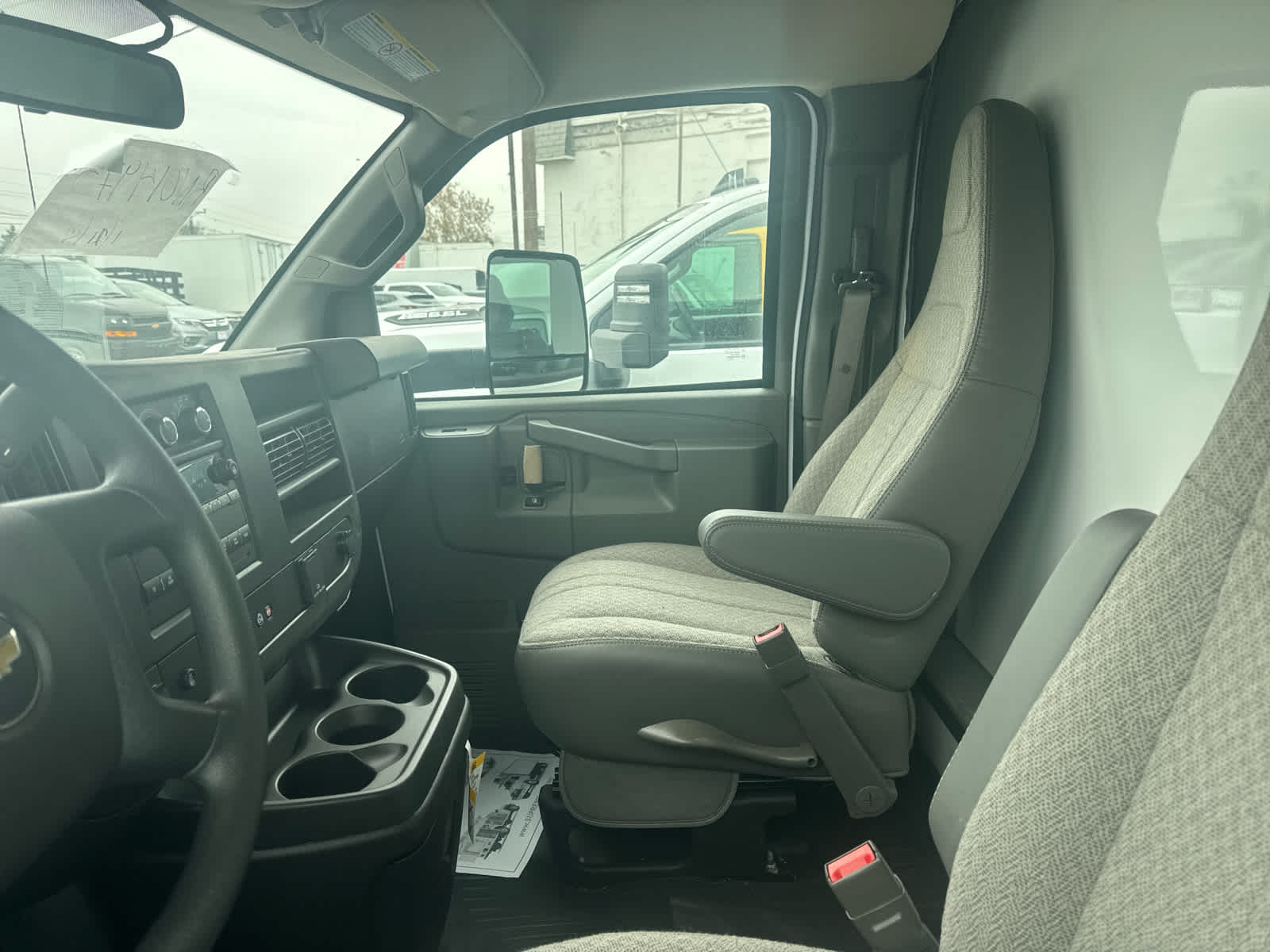 2024 Chevrolet Express Cutaway 4500 2WT