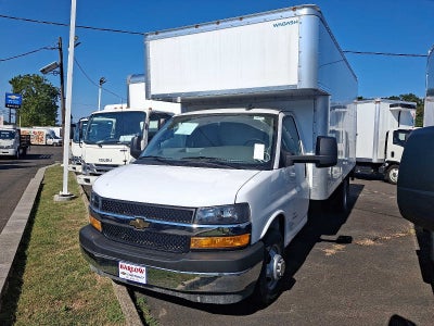 2024 Chevrolet Express Cutaway 4500 2WT