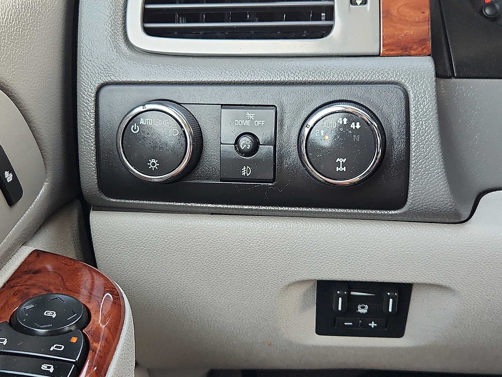 2012 Chevrolet Avalanche LT