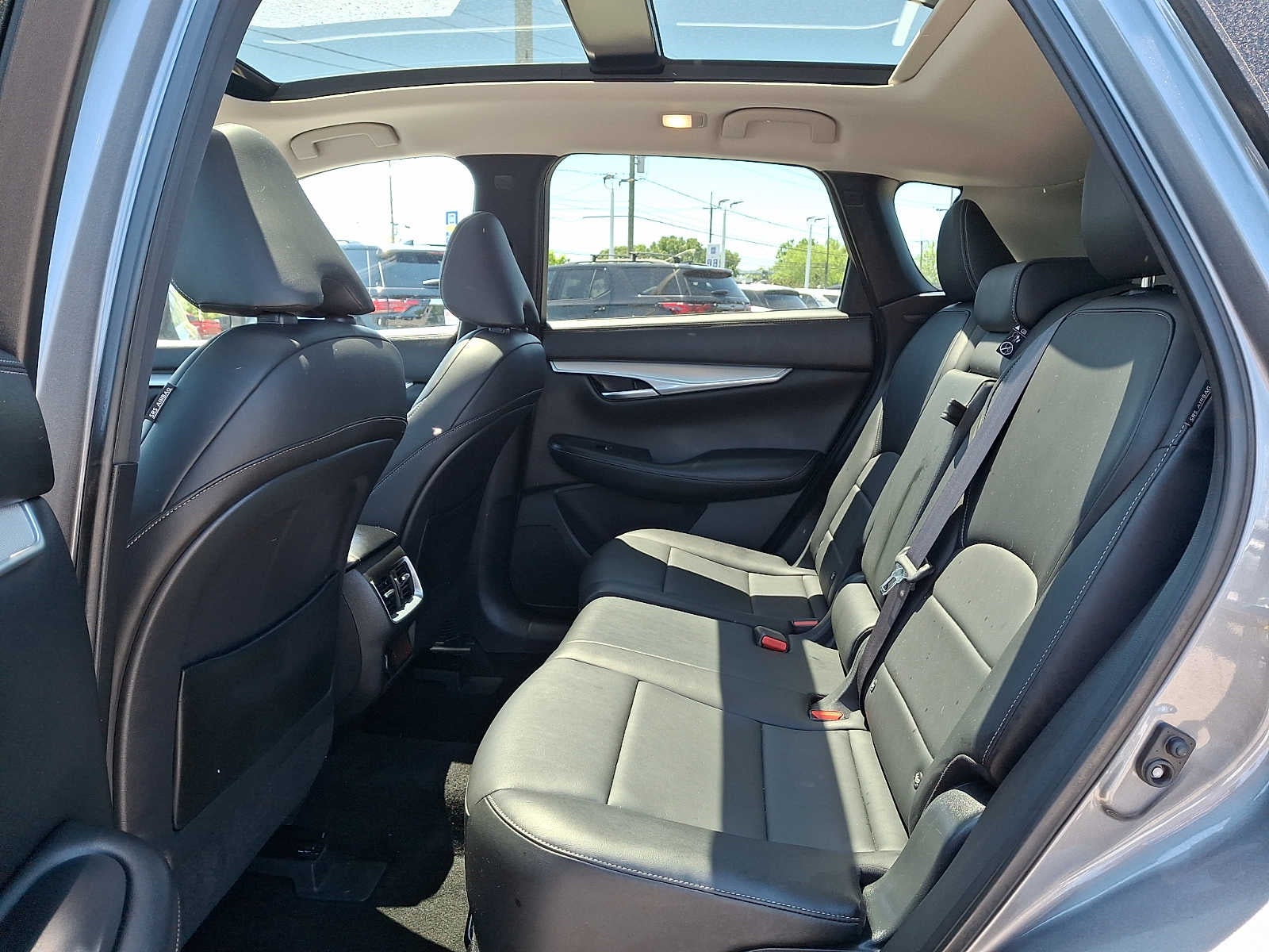 2021 INFINITI QX50 LUXE